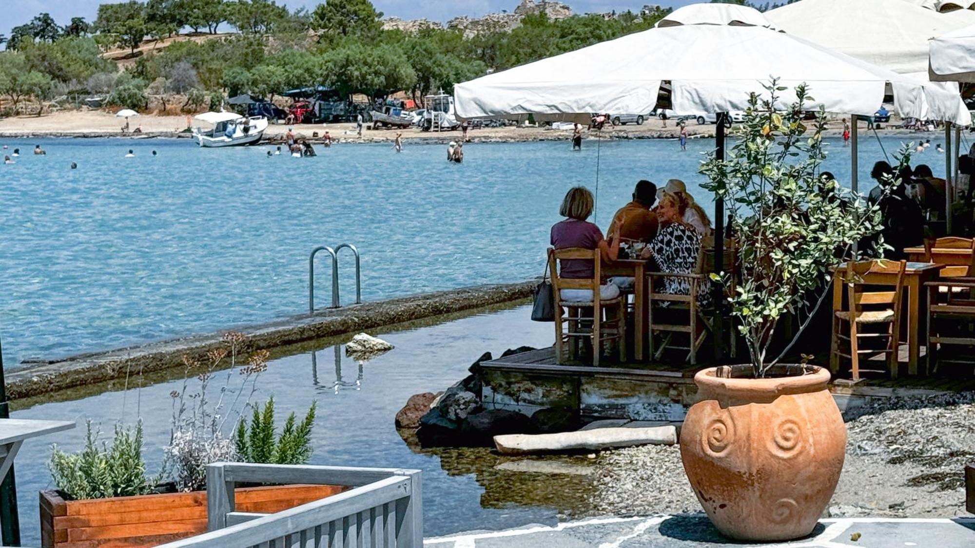 Appartement Vue Sur Mer Soul Family, Egine Aegina Eksteriør bilde